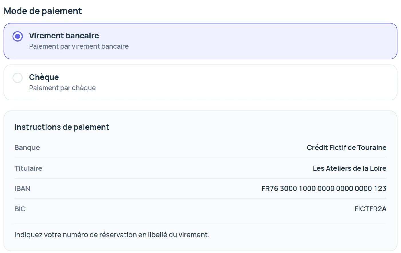 Les moyens de paiement et les instructions de l'organisateur, vus par l'exposant au moment de réserver, avec le virement, le chèque et des coordonnées bancaires fictives.